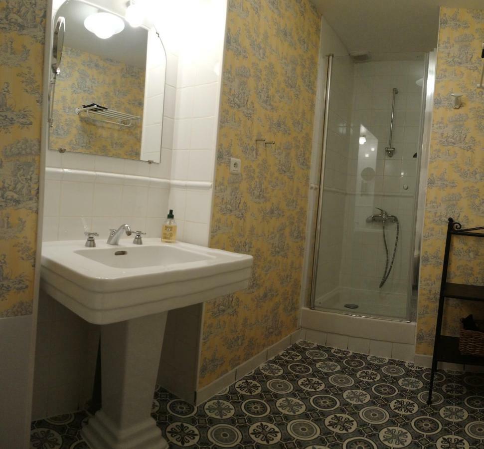 Saint-Germain-de-Salles Domaine Les Gandins B&B 외부 사진